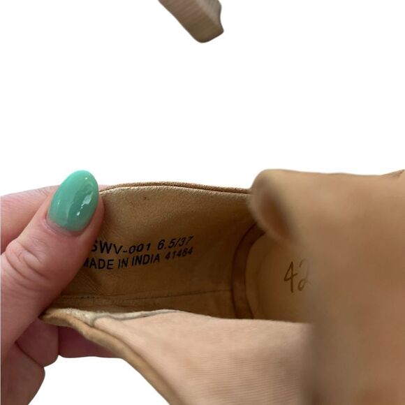 42 Gold Tan Suede Peep Toe Loyalty Bootie Size 6.5 - Picture 5 of 7